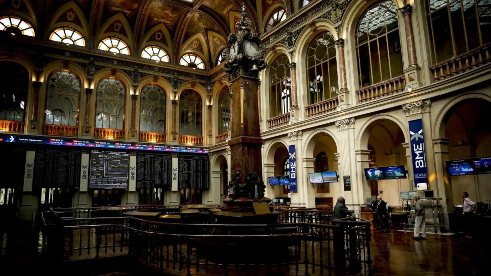 Parqué de la bolsa de Madrid