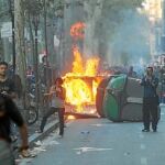 Imagen de los incidentes que se sucedieron en Barcelona durante la huelga general