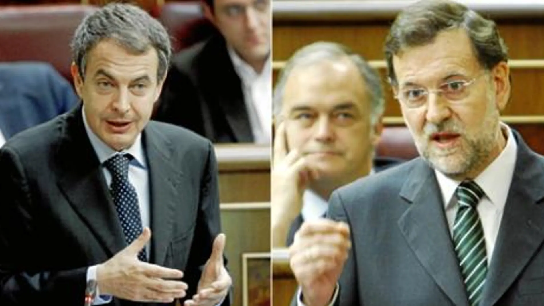 Rajoy acusó a Zapatero de que los trabajadores pierdan derechos y dinero y éste se limitó a contestar que la revisión de las tarifas será «razonable»