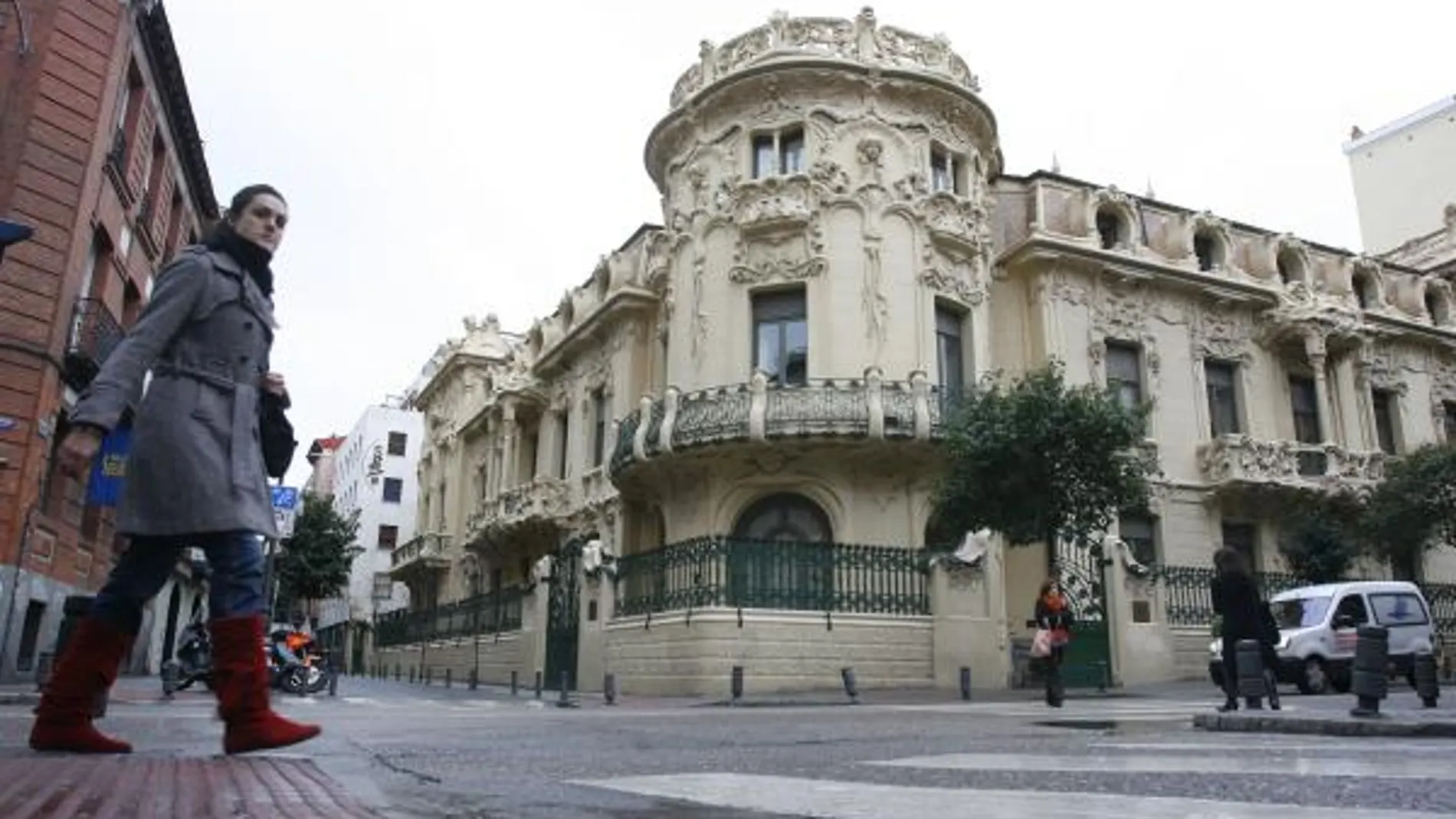 Una imagen de la fachada de la sede madrileña de la SGAE (Foto: Alberto R. Roldán)