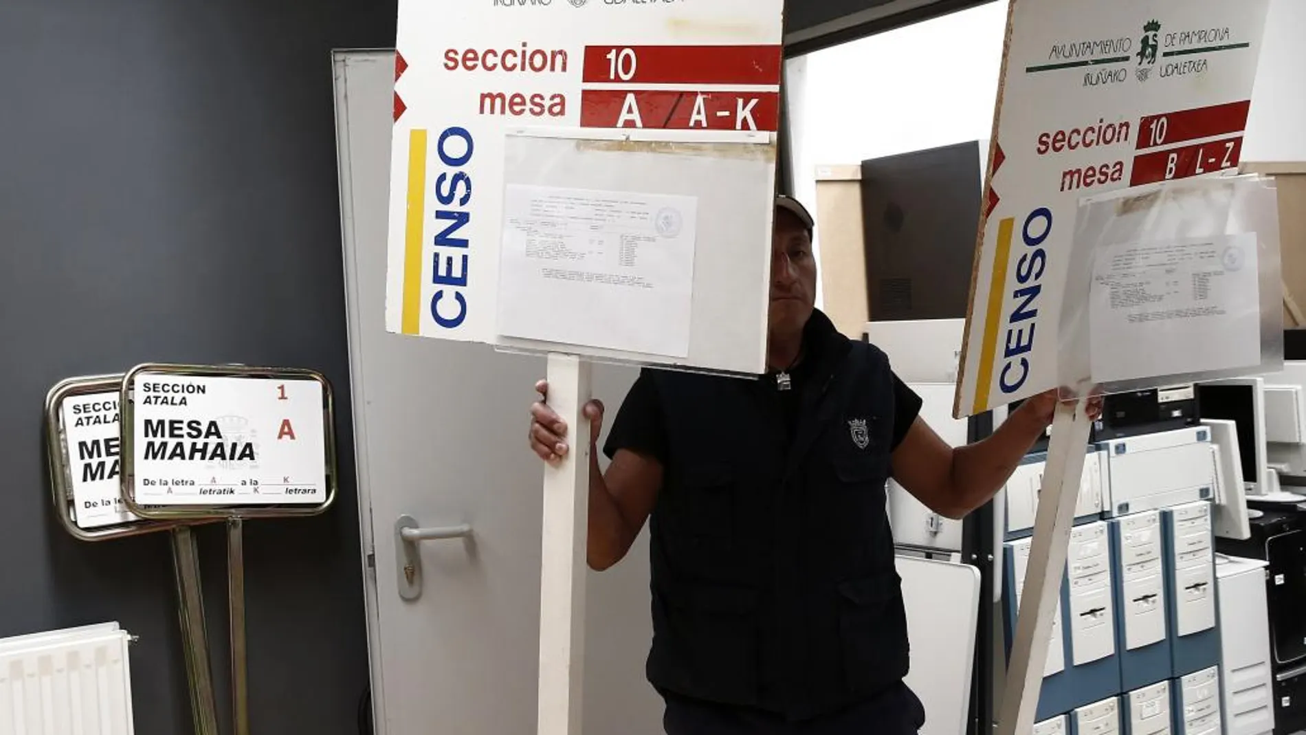 Los colegios electorales abren sus puertas