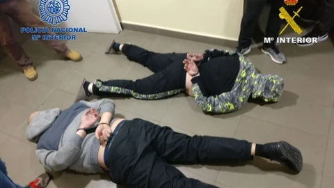 Imagen de dos de los detenidos