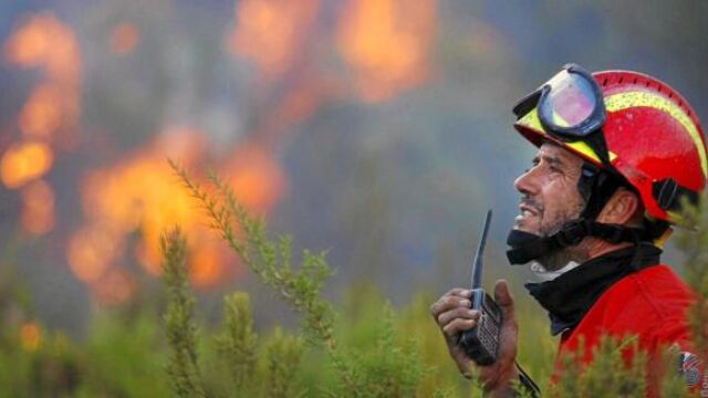 Imagen de un incendio que afectó el pasado mes de agosto a la población alicantina de Alcoy