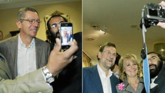Cientos de personas frenaban a los miembros del PP más mediáticos para hacerase una foto o pedir un autógrafo