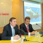 El conseller Flores con el consejero delegado de Air Nostrum, Bertomeu