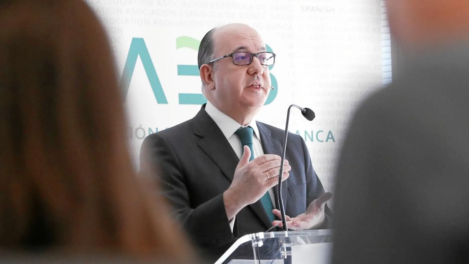 José María Roldán, presidente de la AEB, ayer, en la presentación de los resultados del sector