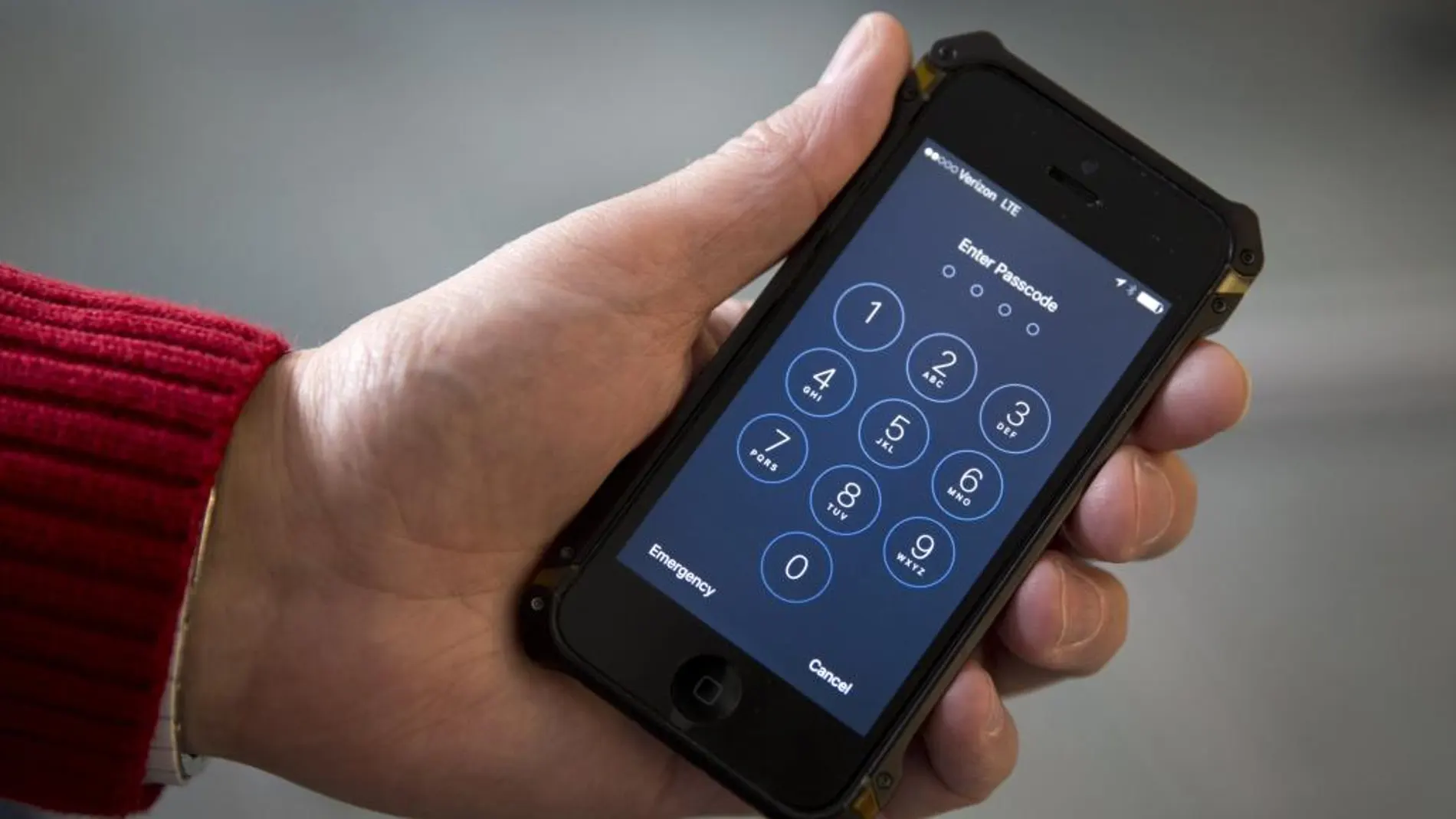 El FBI decide no compartir el mecanismo de desbloqueo del iPhone