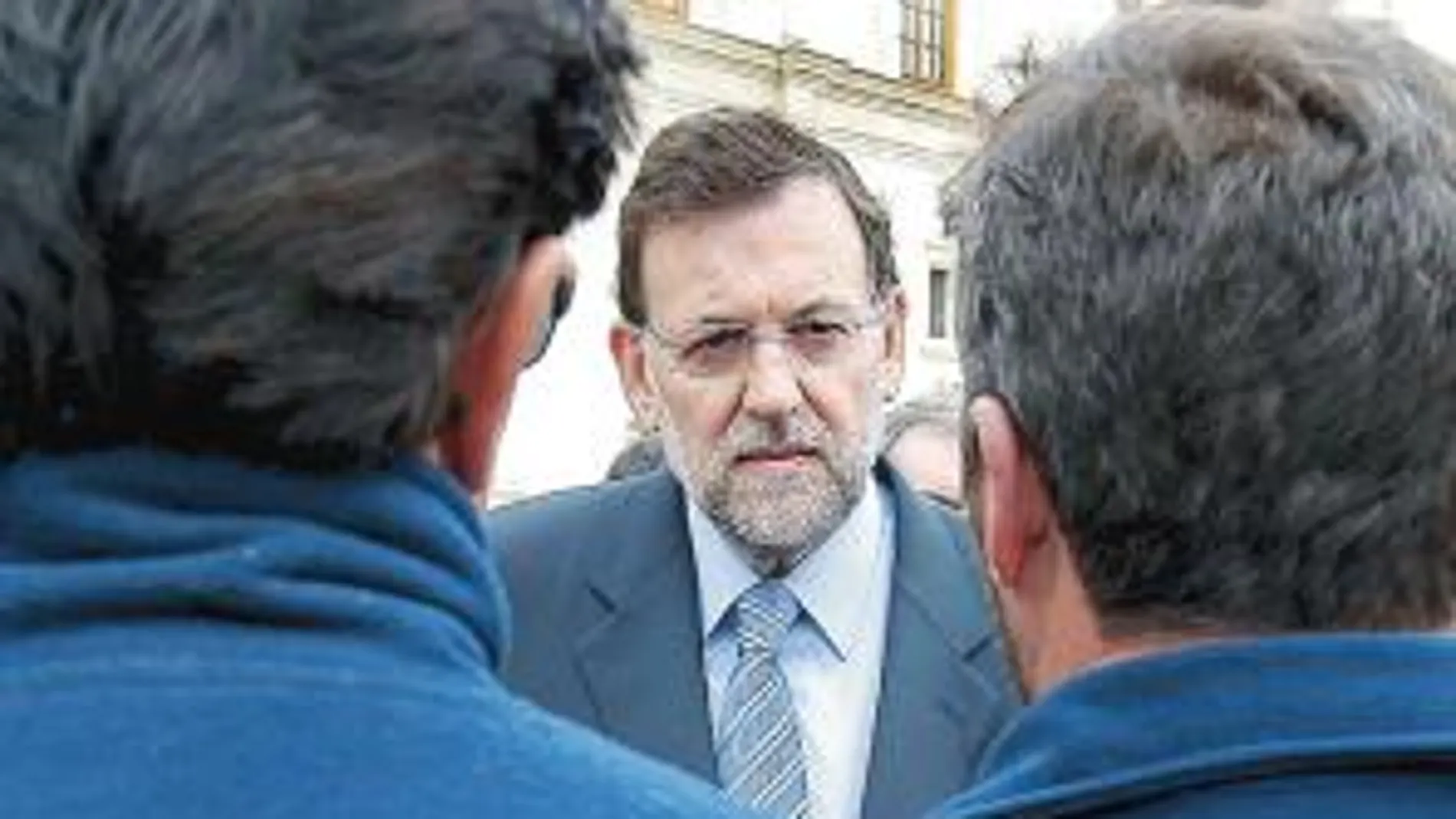 El presidente del PP, Mariano Rajoy, ayer en Sevilla