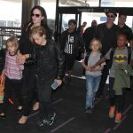Zahara, a la derecha de la imagen, junto al resto de la familia Pitt Jolie