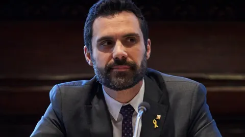 El presidente de la Cámara catalana, Roger Torrent, durante la reunión de la Mesa del Parlament. EFE/ Alejandro García