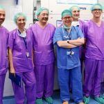 El equipo del Vall d'Hebron y de Telefónica que ha implantado el sistema pionero en España para digitalizar el proceso quirúrgico
