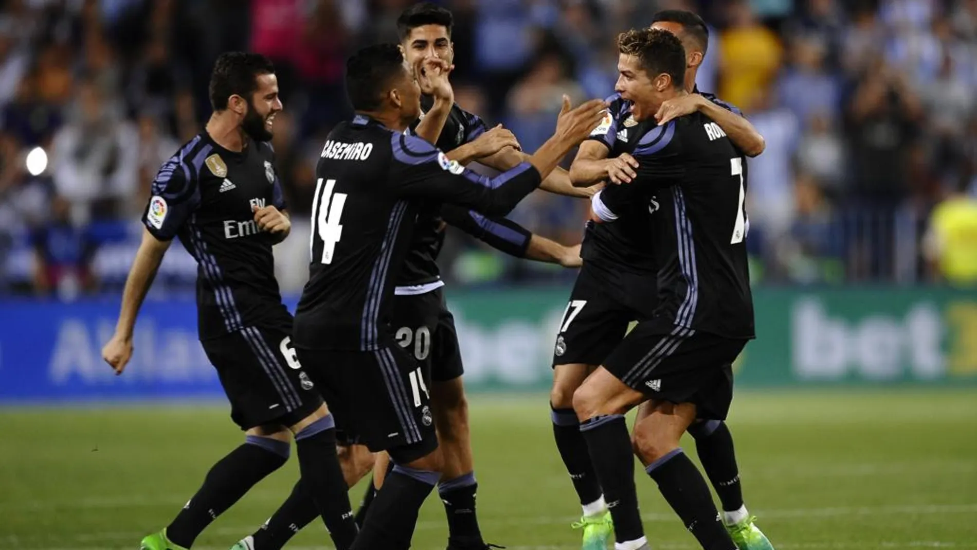 Los jugadores del Real Madrid celebran el Título de Liga
