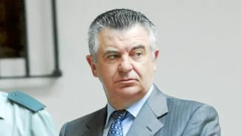 El abogado de Roca renuncia y retrasa el juicio de «Malaya»