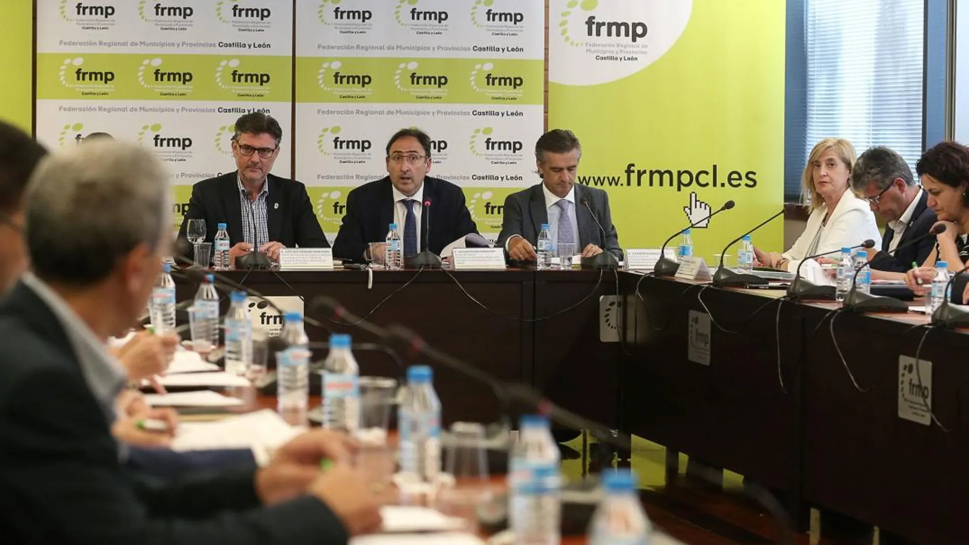 Alfonso Polanco preside la Comisión Ejecutiva de la FRMP junto a José Luis Vázquez y Valentín Cisneros