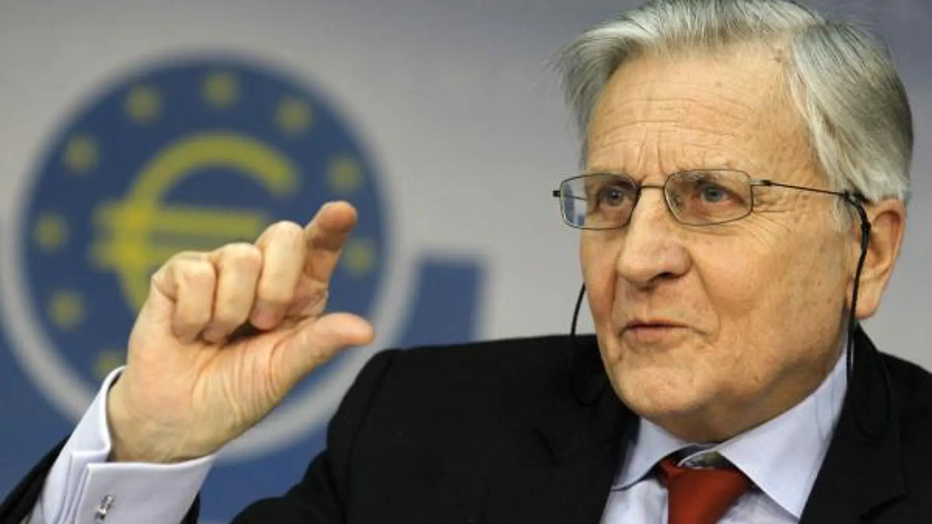 Trichet eludió comentar si el BCE está comprando deuda portuguesa e irlandesa en el mercado secundario