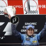 Alonso, tras coronarse campeón del mundo en 2005
