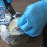 Imagen del queso en el que se escondía la droga