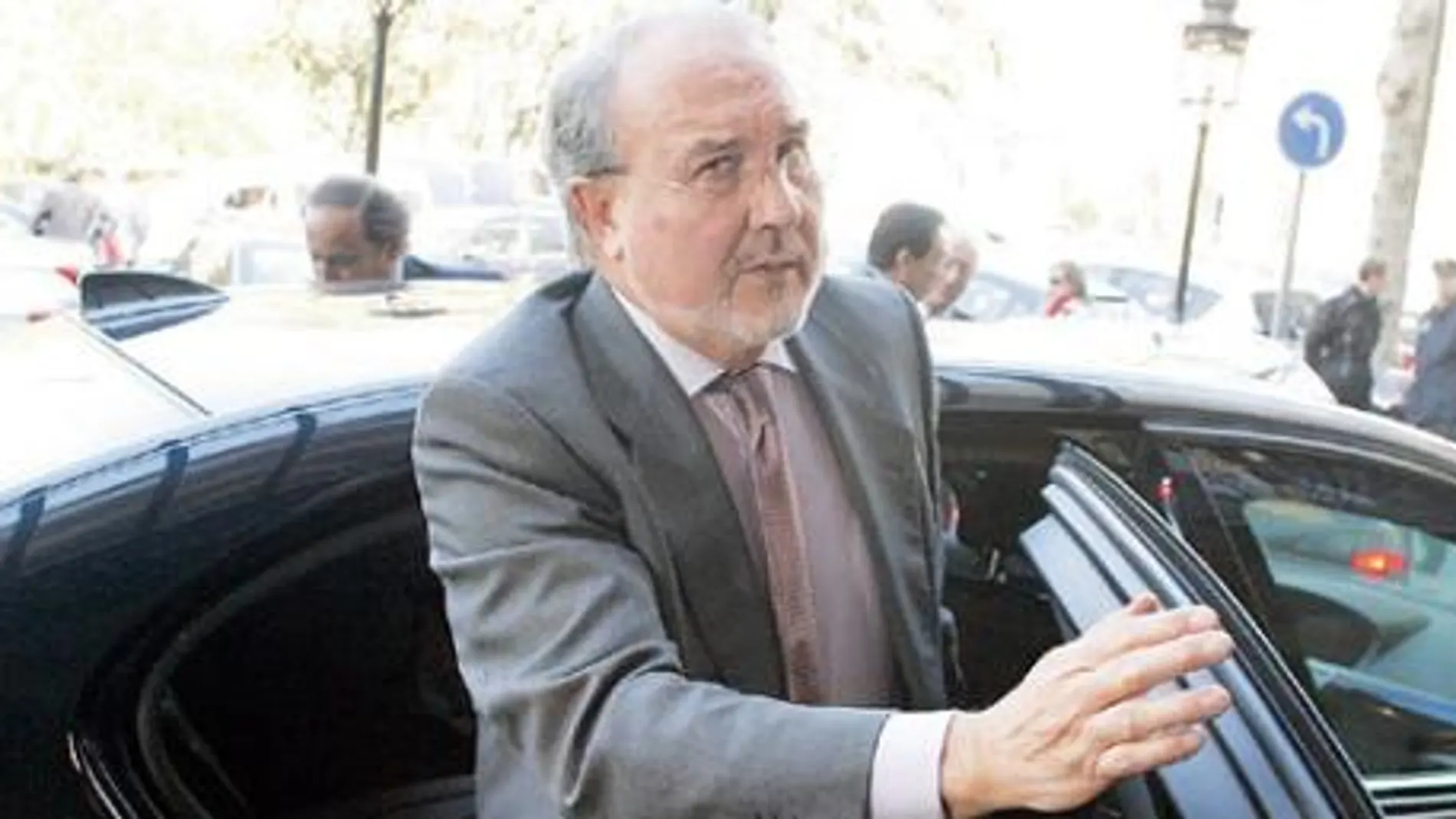El Gobierno incumple su promesa y reduce el gasto social a varios colectivos