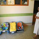 Hamacas para bebés en la Casa Cuna Santa Isabel de Valencia / Cipriano Pastrano