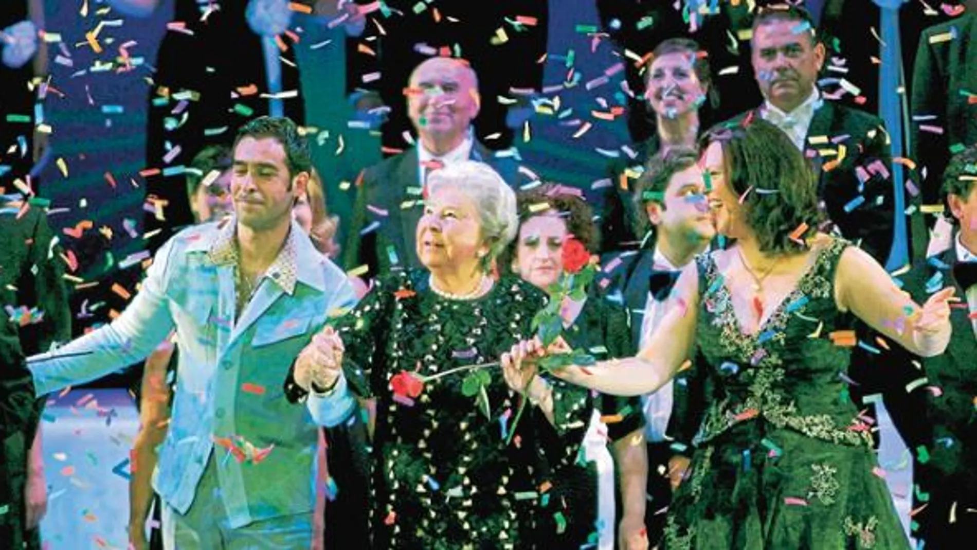 Ismael Jordi y Adrianne Pieczonka acompañaron a Ludwig durante el final de la gala