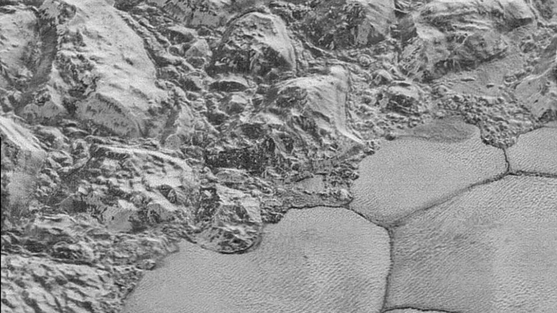 La NASA divulga las imágenes más nítidas jamás vistas de Plutón