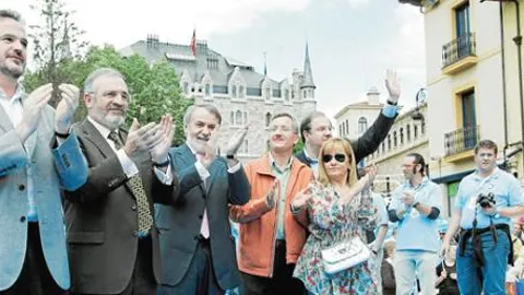 Herrera pide el voto para el PP «antes de que la crisis nos devore»