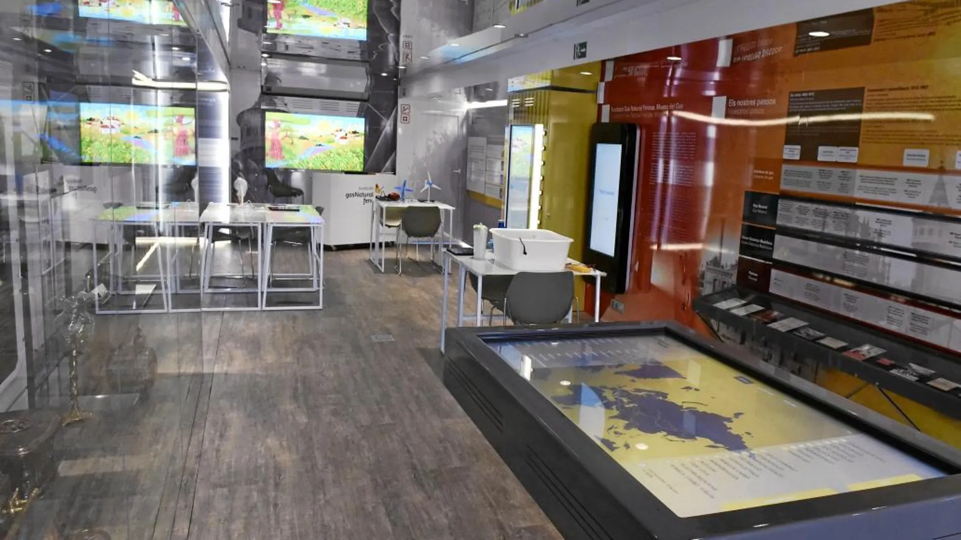La exposición cuenta con tecnología de última generación
