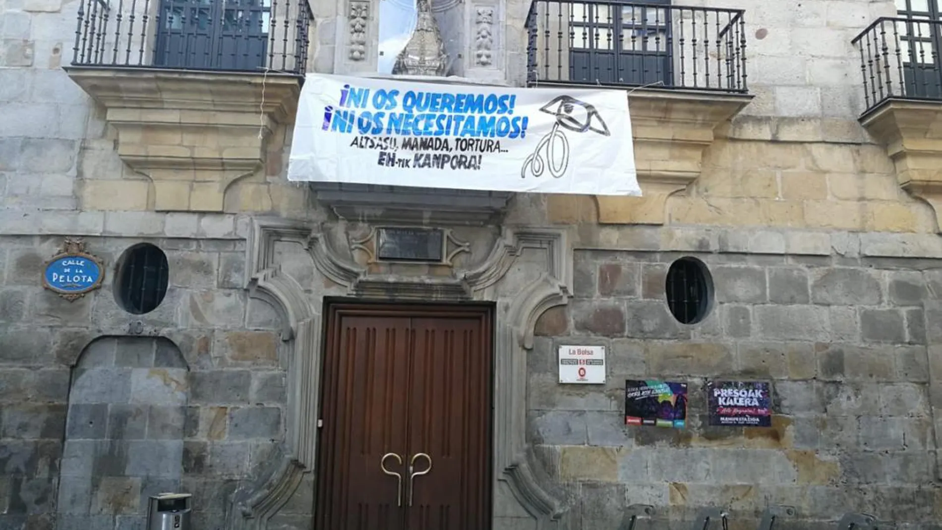Pancarta contra la Guardia Civil en Bilbao/@@a_moya_augc