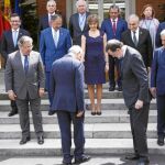 Mariano Rajoy y algunos de sus ministros, ayer, junto al primer ministro turco, Binali Yildirim en La Moncloa en l