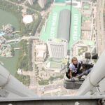 Alain Robert en la torre Lotte World Tour