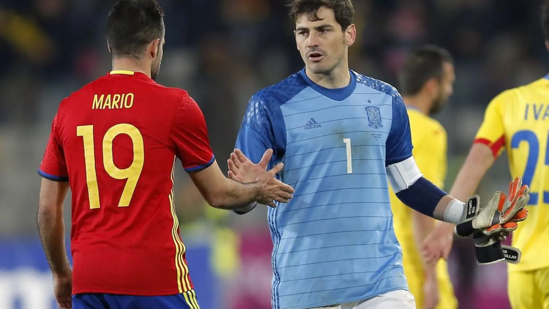Iker Casillas, al final de partido contra Rumanía
