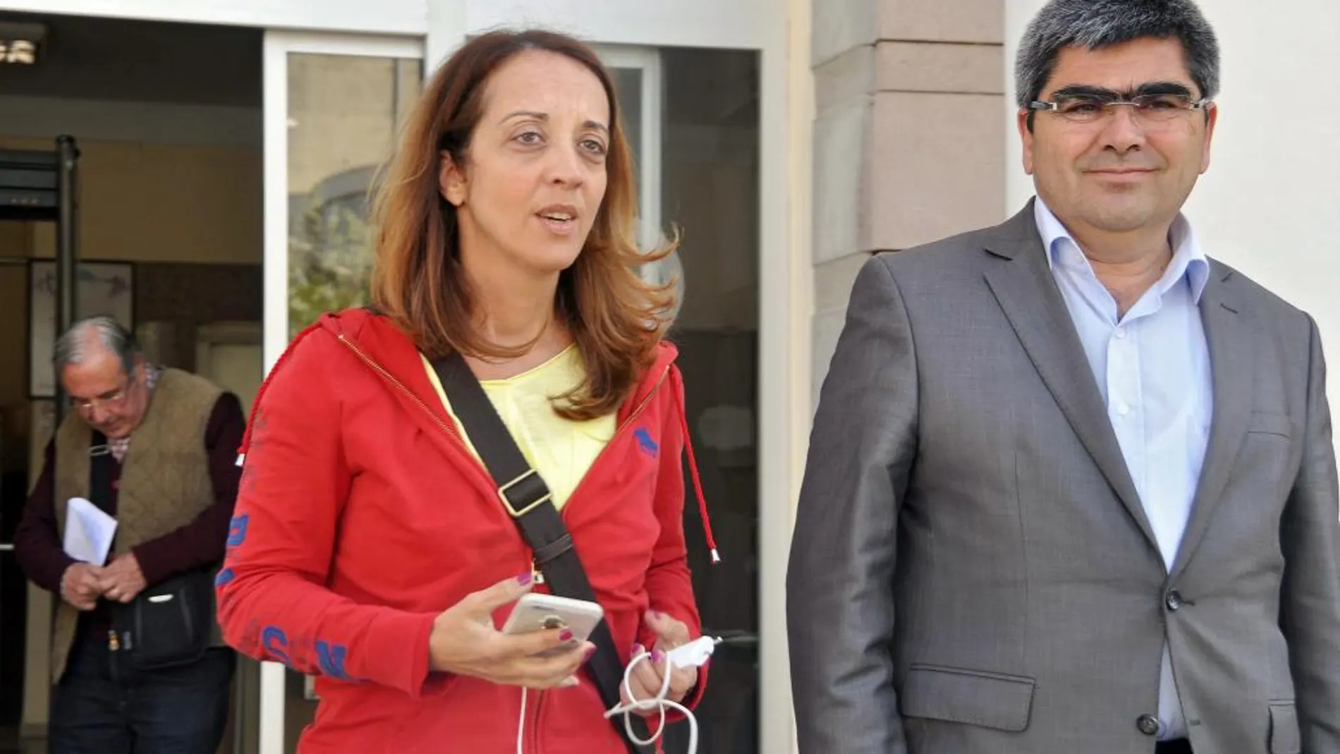 La periodista holandesa Ebru Umar tras su puesta en libertad