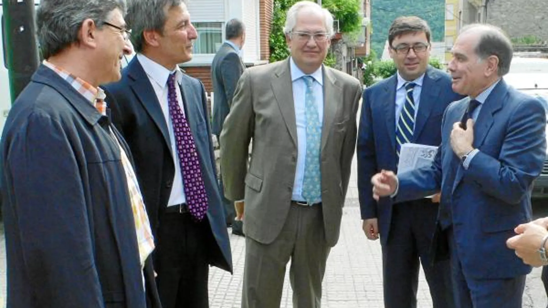 Más recursos para infraestructuras en comarcas mineras de la Comunidad
