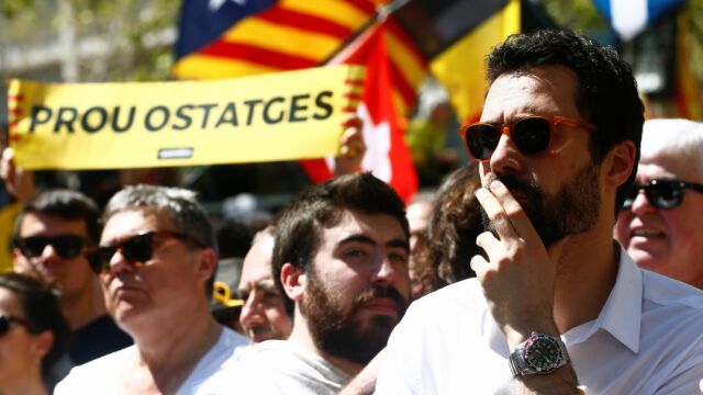 El presidente del Parlament, Roger Torrent, durante la manifestación de ayer en Barcelona.