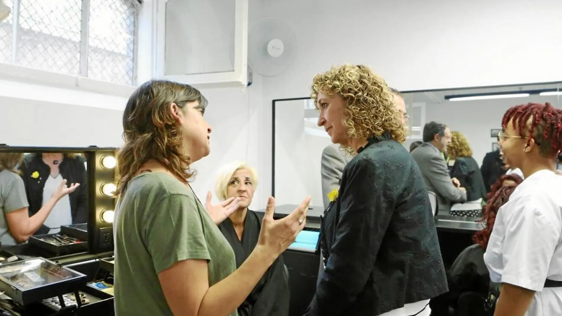 La nueva consellera de Justicia estrenó su visita a centros penitenciario en una cárcel de mujeres