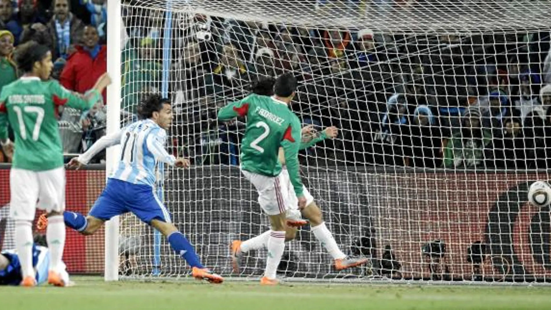 La FIFA no descarta la tecnología