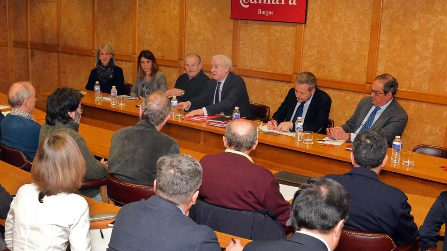 Méndez Pozo preside las mesas de trabajo de la Fundación «VIII Centenario de la catedral. Burgos 2021»