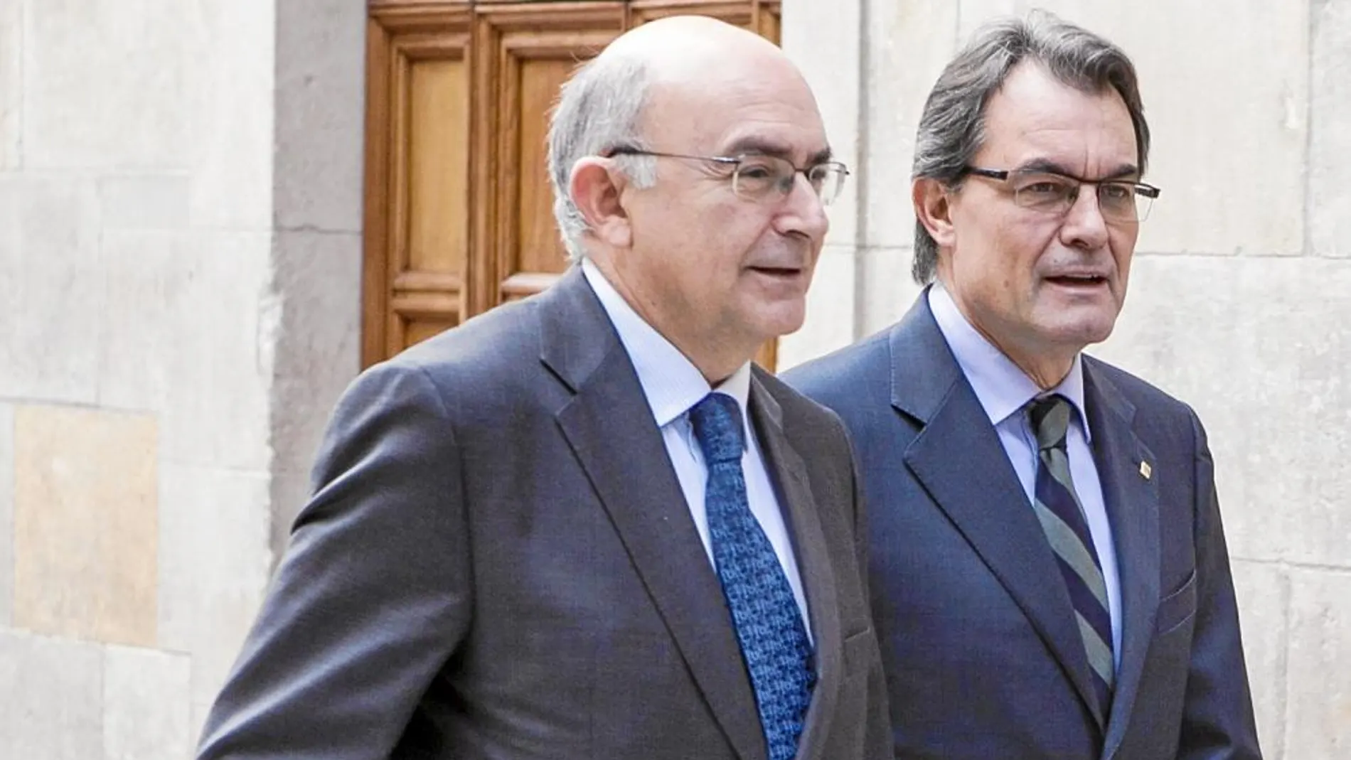 Miguel Ángel Gimeno, junto a Artur Mas, quien hoy declara como imputado