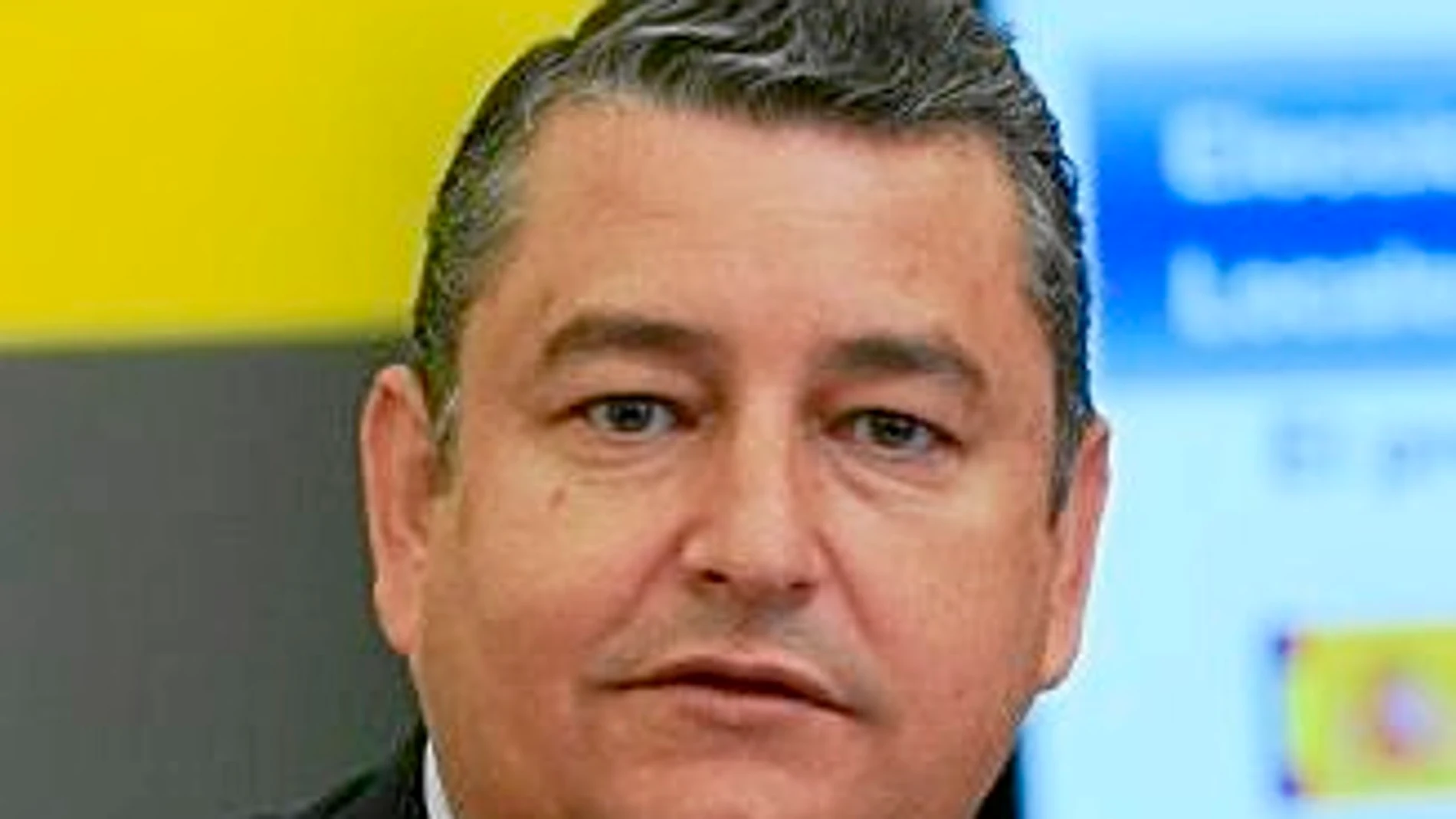 El delegado, Antonio Sanz