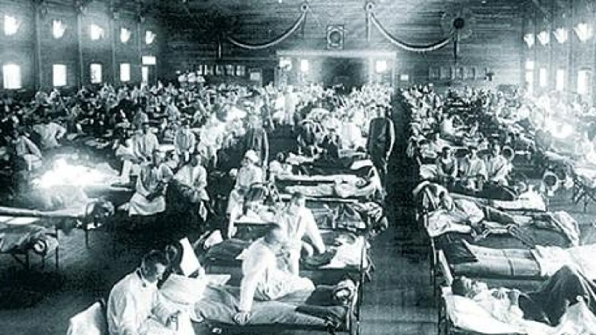 Hospital improvisado en Kansas, Estados Unidos, país donde el virus brotó en marzo de 1918