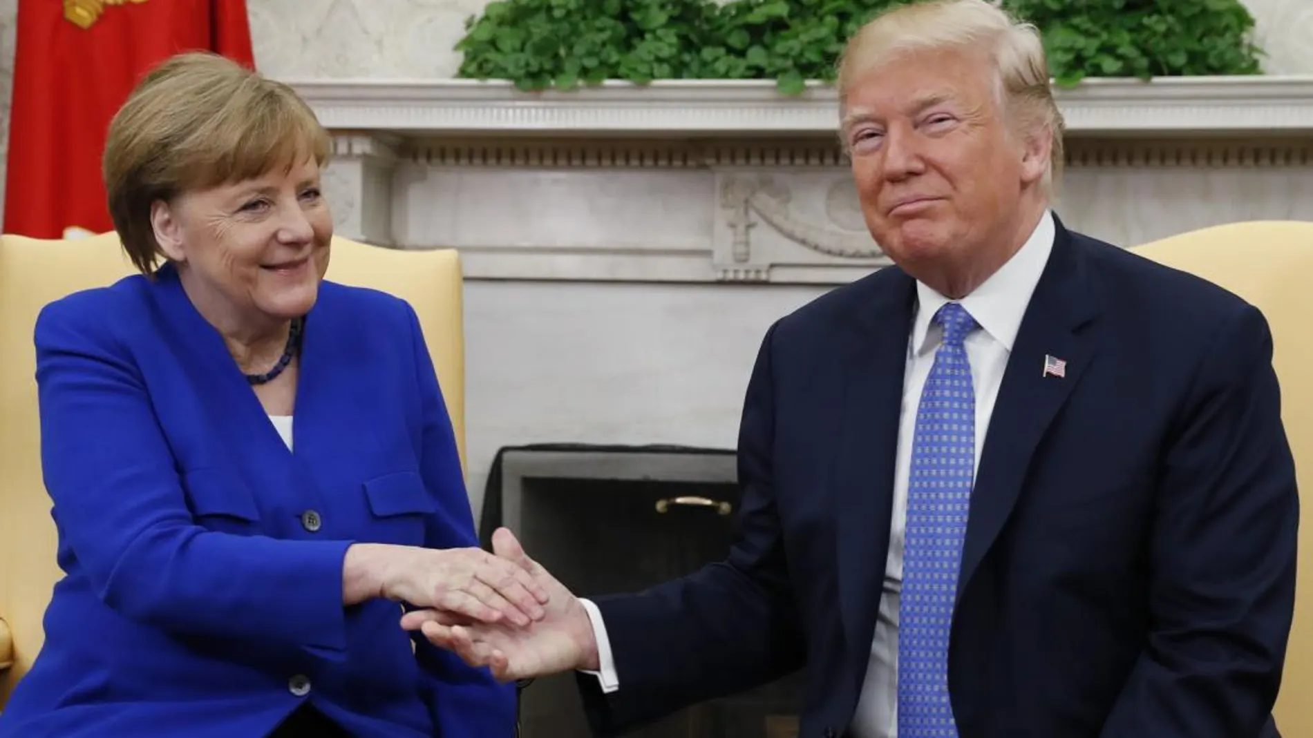 Donald Trump y Angela Merkel en la Casa Blanca. REUTERS/Kevin Lamarque