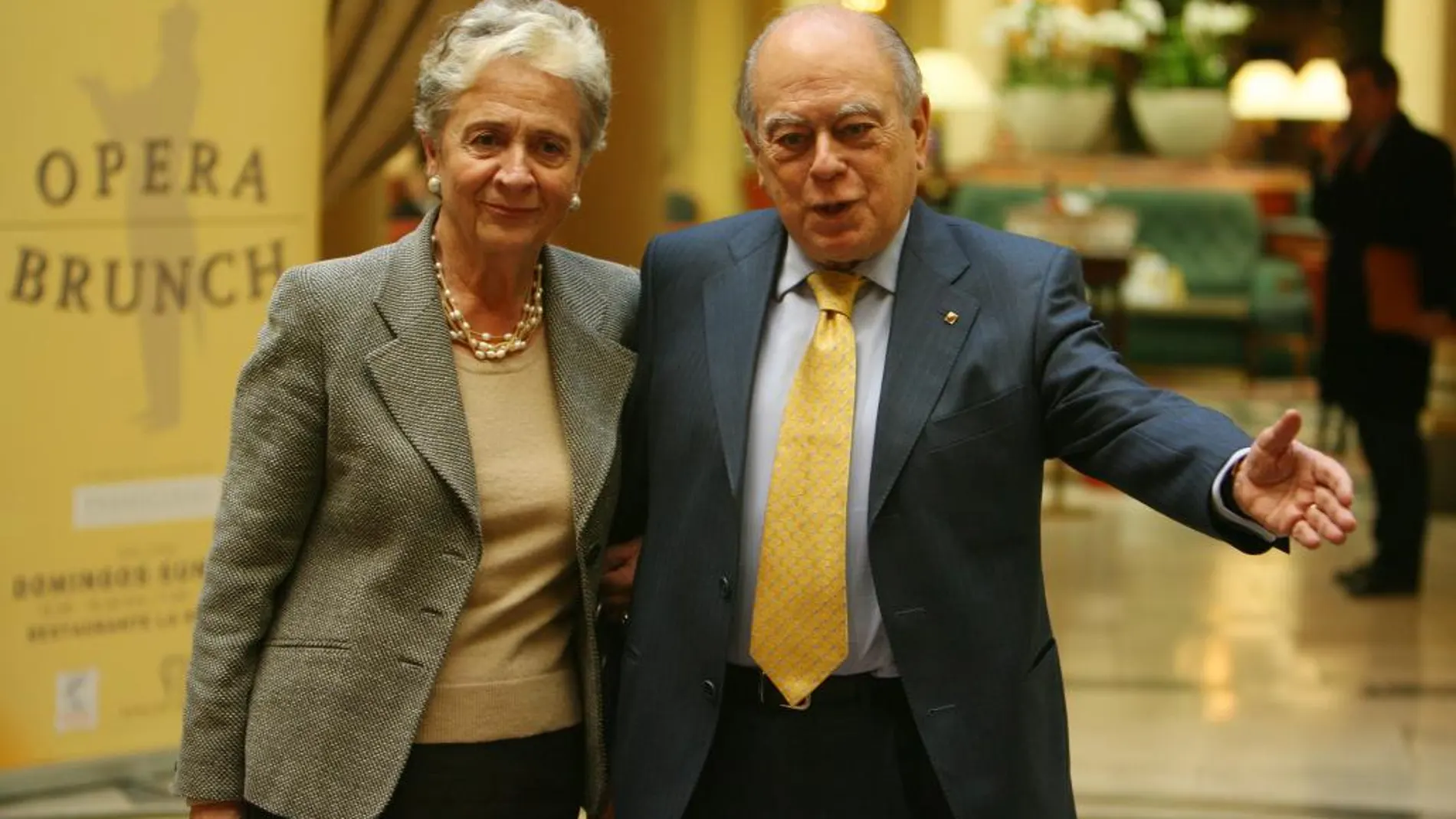 El expresidente de la Generalitat, Jordi Pujol, y su mujer Marta Ferrusola