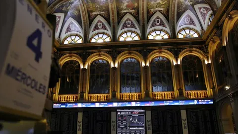 Paneles de la Bolsa de Madrid