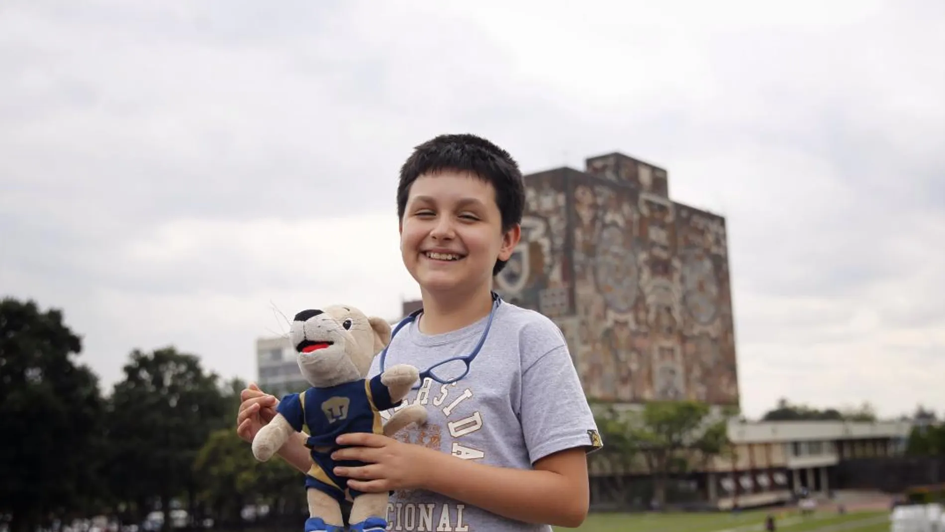 Carlos Antonio Santamaría Díaz, de solo 12 años, iniciará el próximo lunes la licenciatura de física biomédica en la Universidad Nacional Autónoma de México (UNAM)