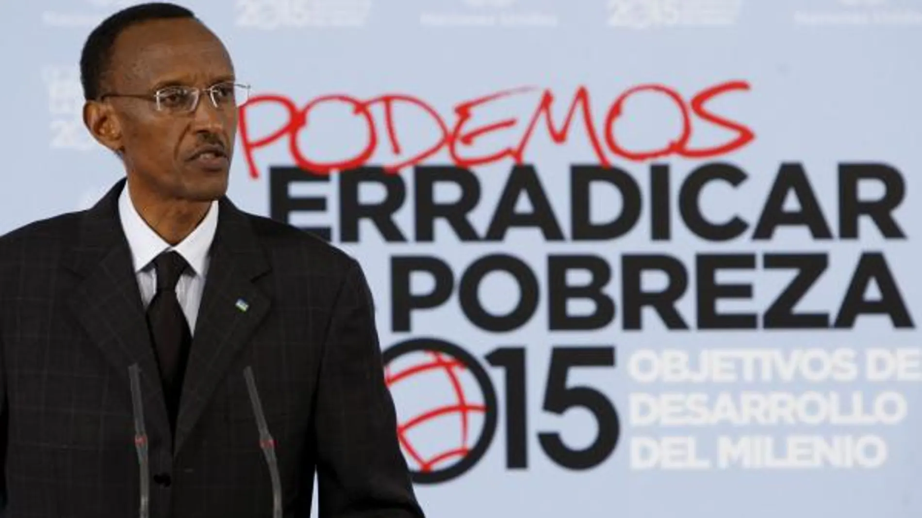 De la Vega dice que Zapatero ha sido ¿sensible¿ a la petición de los grupos de no reunirse con Kagame