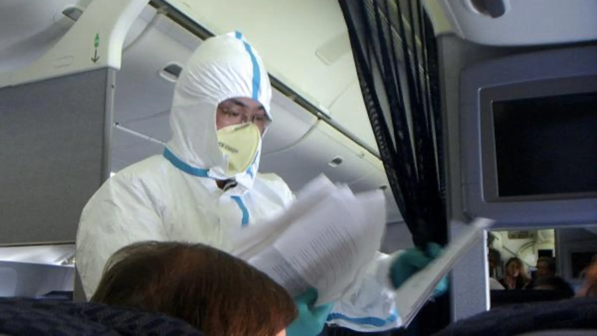 Los aeropuertos aislarán los aviones con posibles casos de gripe porcina
