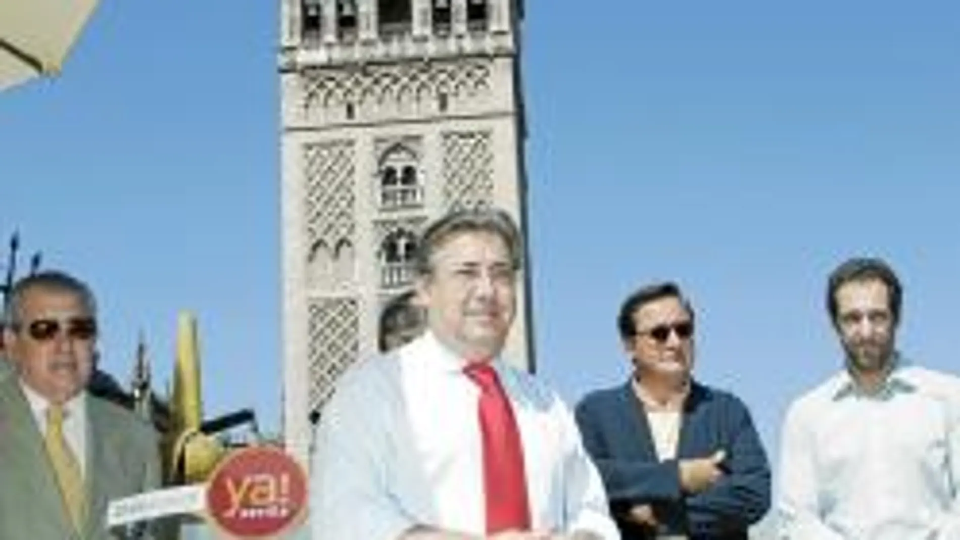 Zoido replica a Espadas: «La crispación la crea el PSOE con su corrupción»