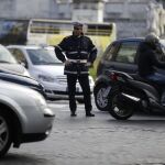 Atasco en Roma donde la contaminación ha superado los níveles máximos