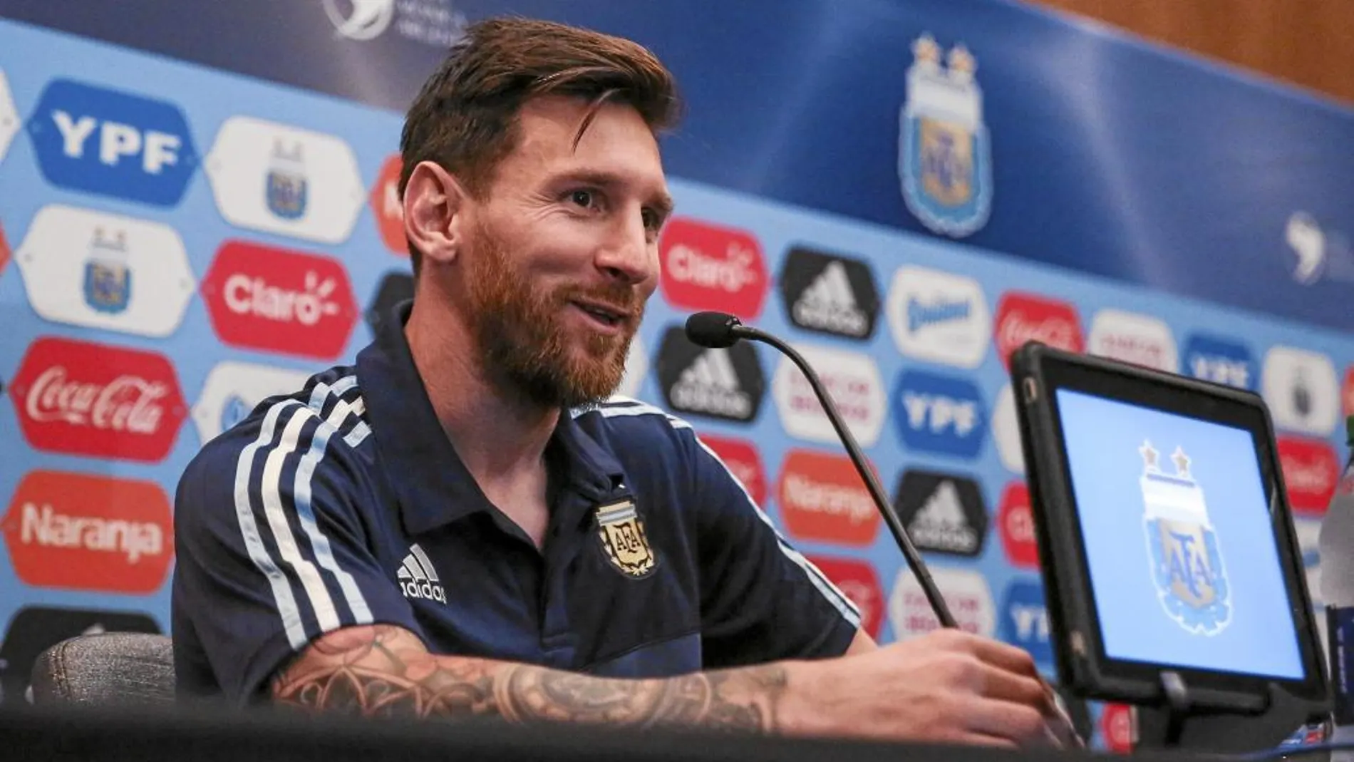Messi dio una conferencia de prensa ayer en Nueva Jersey