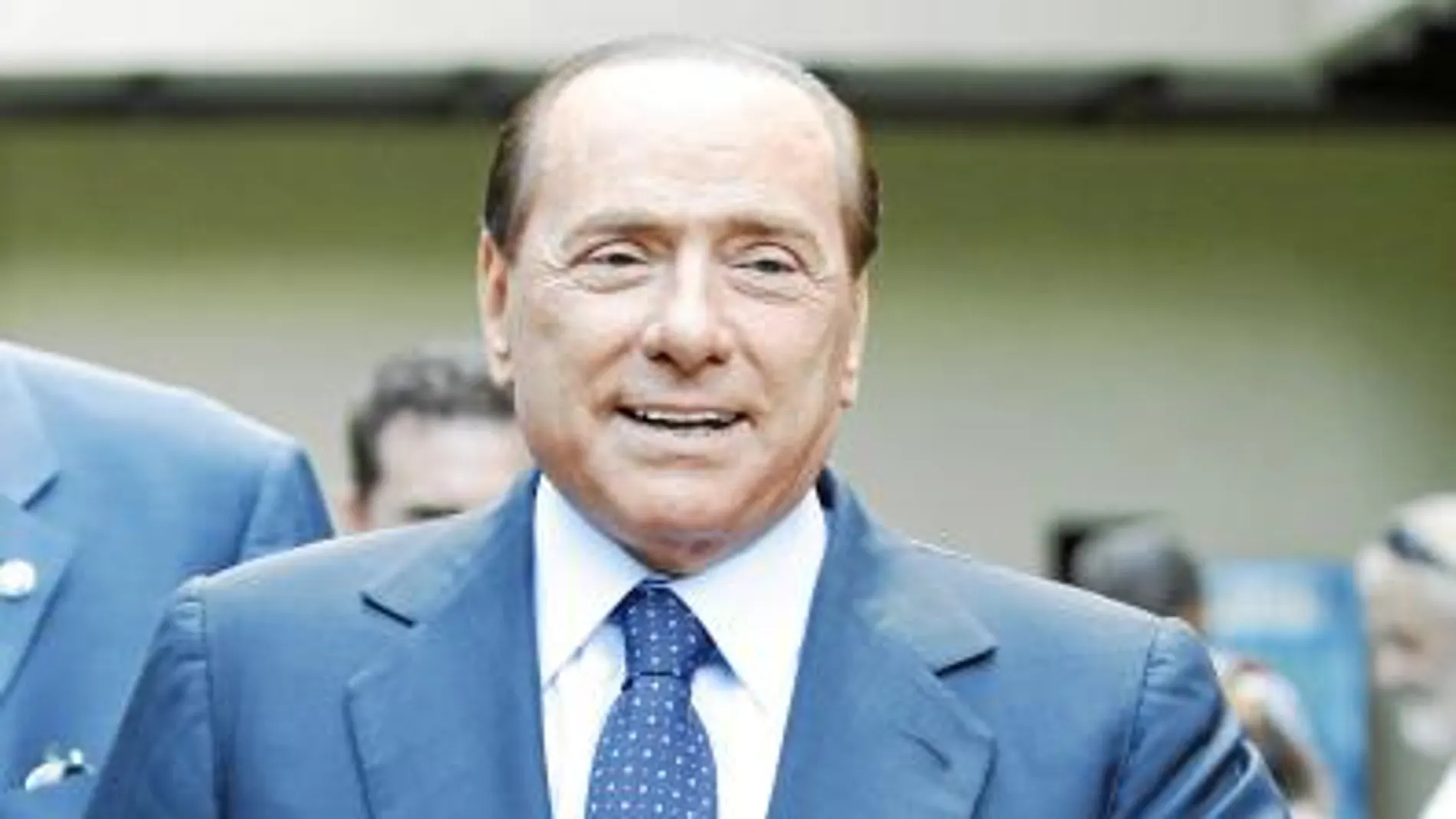 Berlusconi da marcha atrás en la «ley mordaza»